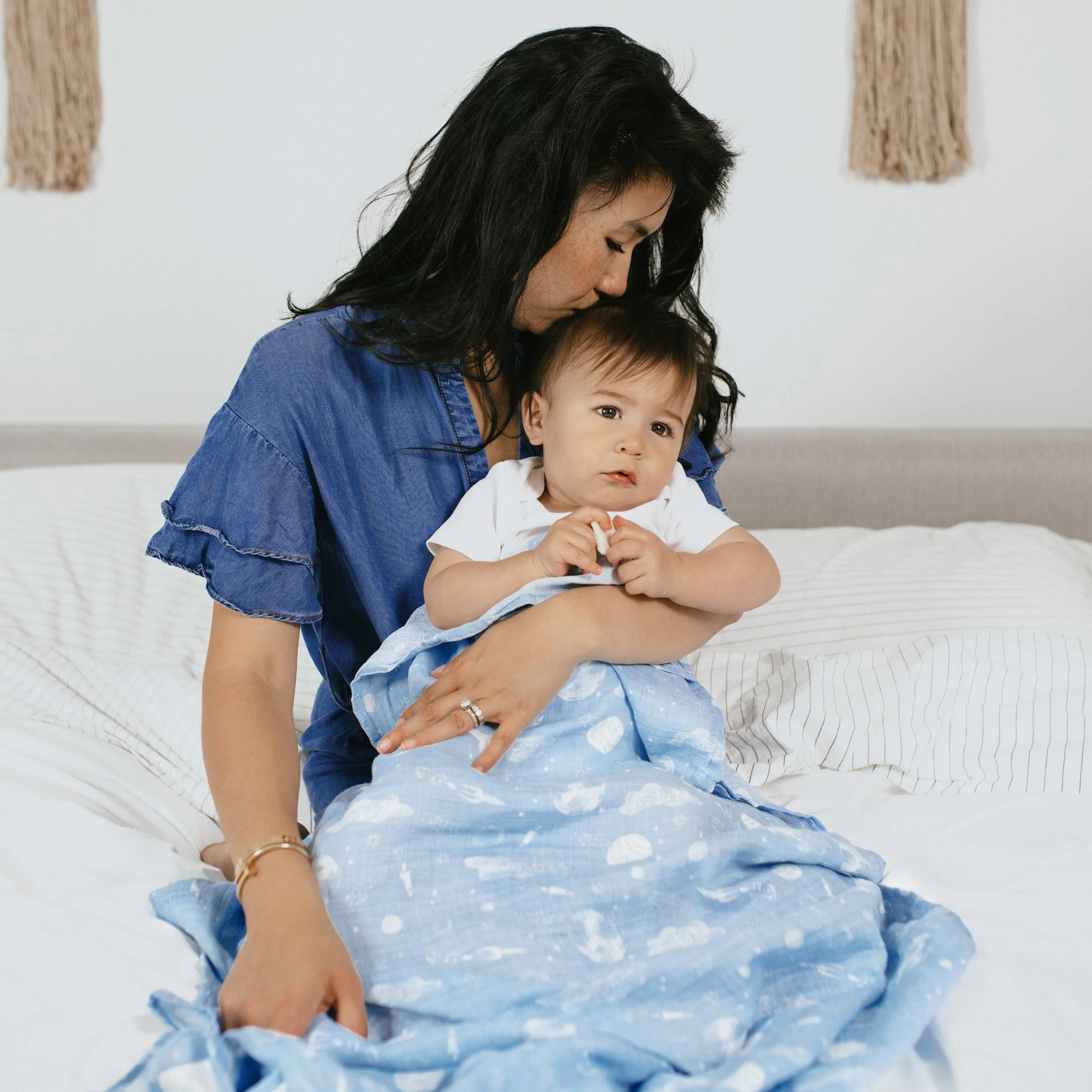 aden   anais Cotton Muslin Swaddles 4 pack Space Explorers Blue