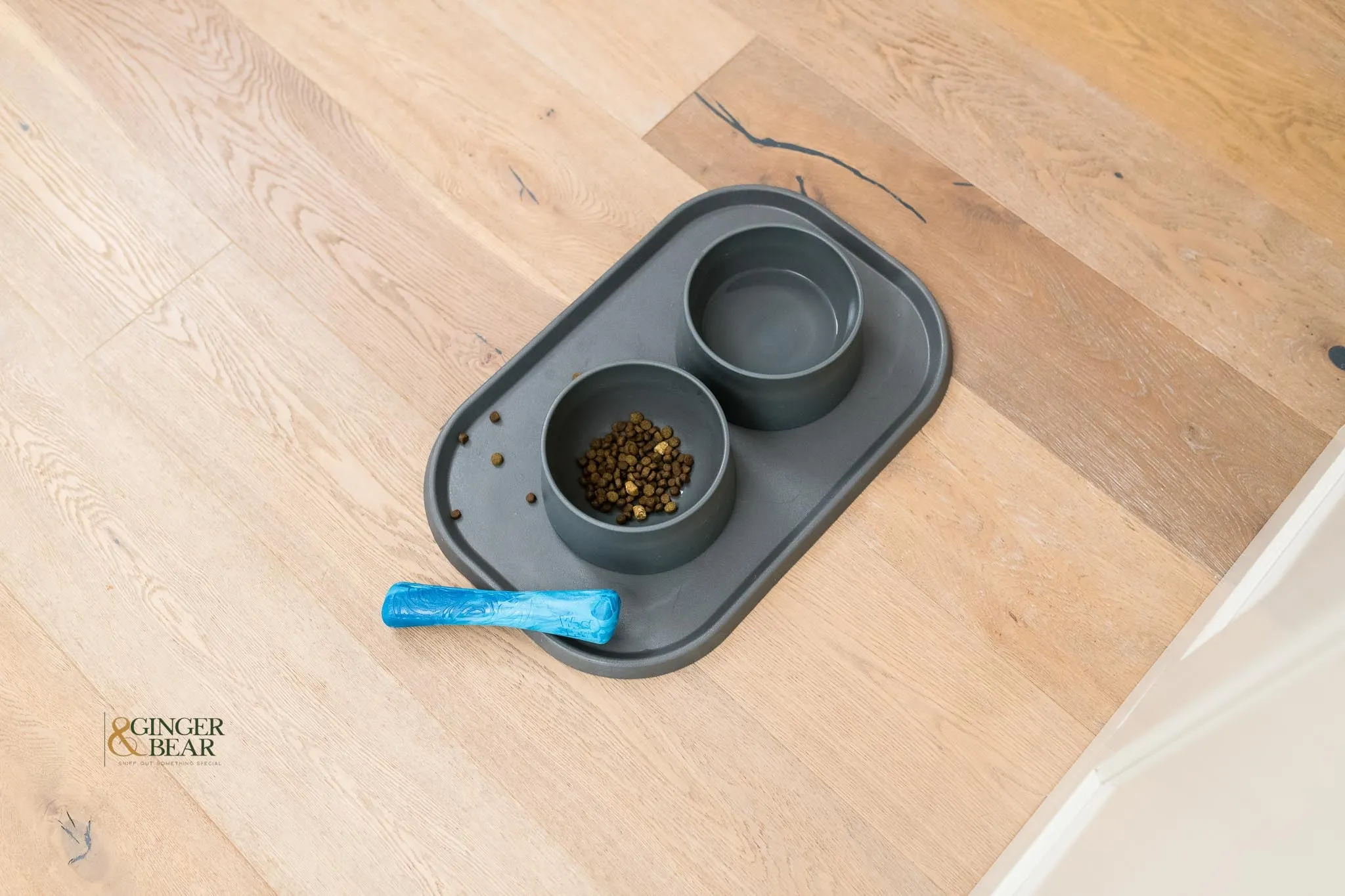 Dog Food and Drink Non-slip Eco Sustainable Bowl: Seaflex Sea Fog